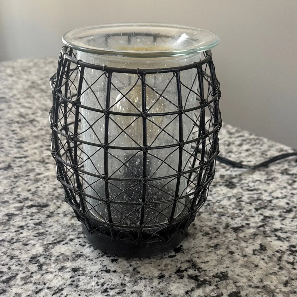 Scentsy Spindle Black Wire Cage Glass Wax Warmer -